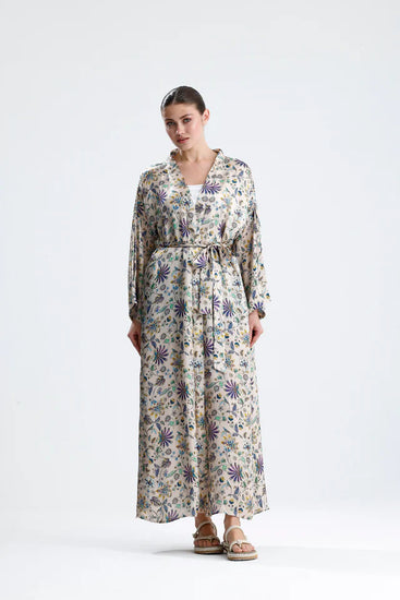 İpek Kaftan NİLÜFER: Zarafetin ve Geleneklerin Modern Yorumu